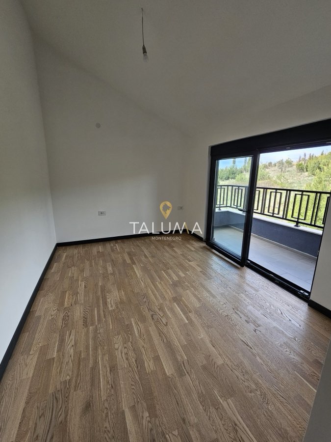 Trosoban stan, 85 m², Gorica C, Podgorica – fotografija 4