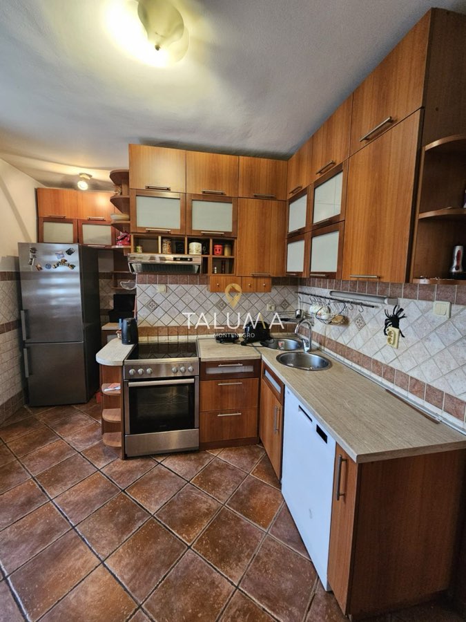 Kuća, 300 m², Ibricevina, Podgorica – fotografija 4
