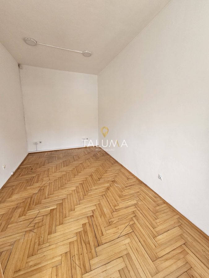 Poslovni prostor, 143 m², Podgorica, centar – fotografija 2