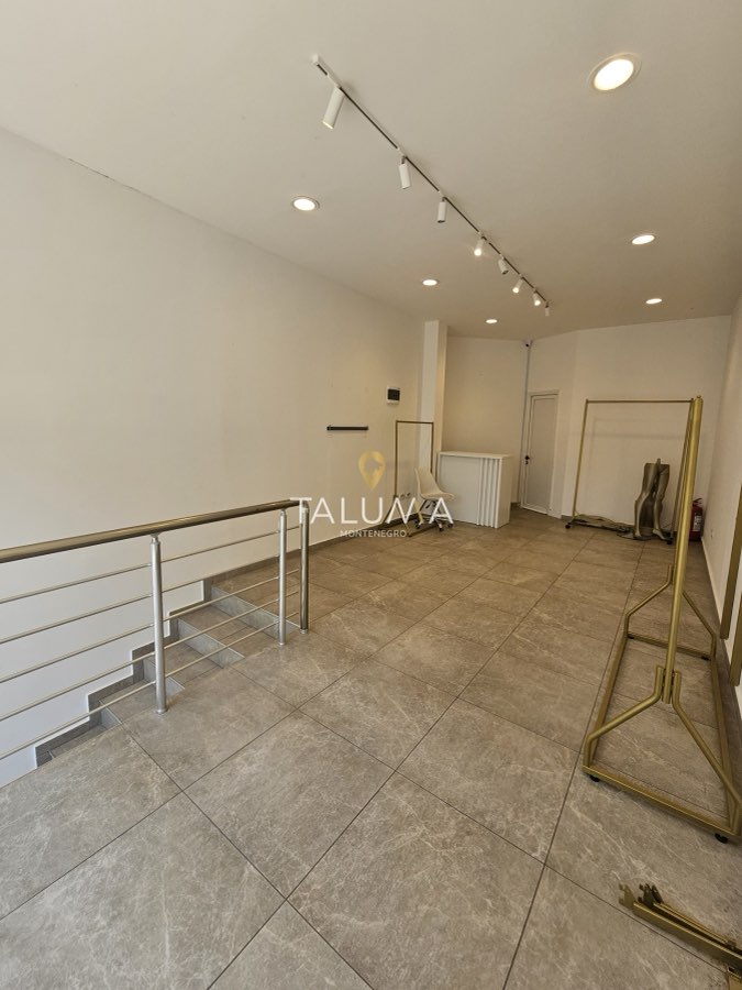 Poslovni prostor, 40 m², Stari Aerodrom, Podgorica – fotografija 2