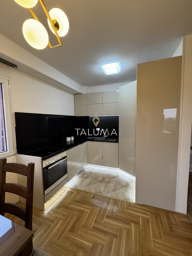 Trosoban stan, 92 m², City kvart, Podgorica – fotografija 2