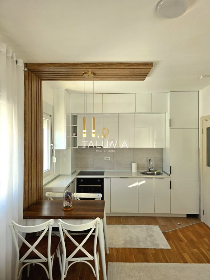 Dvosoban stan, 57 m², Stari Aerodrom, Podgorica – fotografija 3