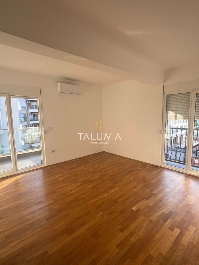 Dvosoban stan, 62 m², Stari Aerodrom, Podgorica – fotografija 2