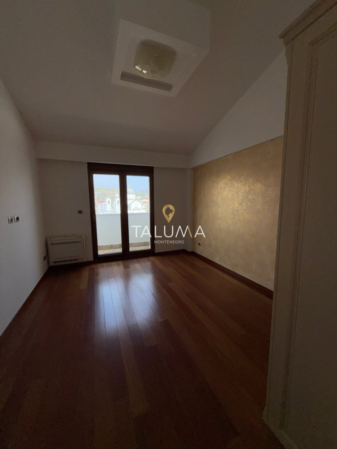 Trosoban stan, 138 m², Preko Morače, Podgorica – fotografija 4