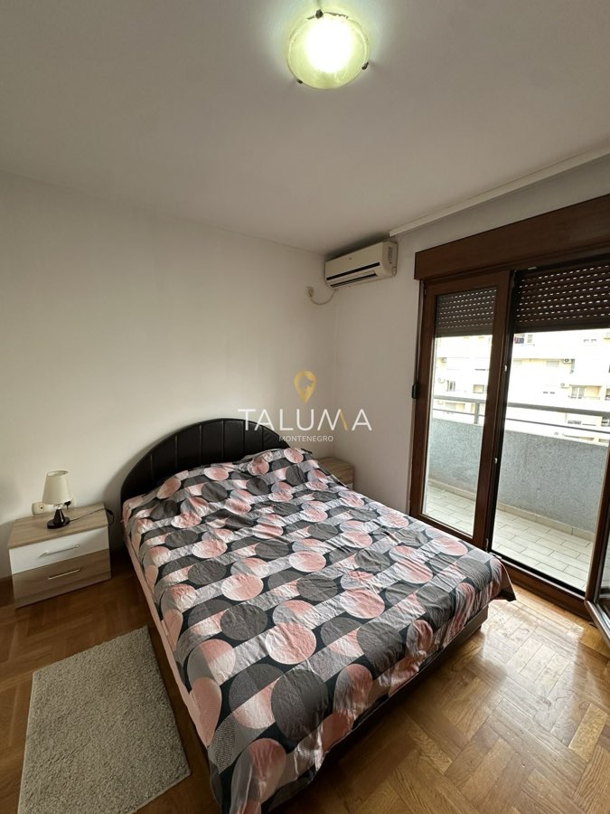 Trosoban stan, 71 m², Stari Aerodrom, Podgorica – fotografija 5