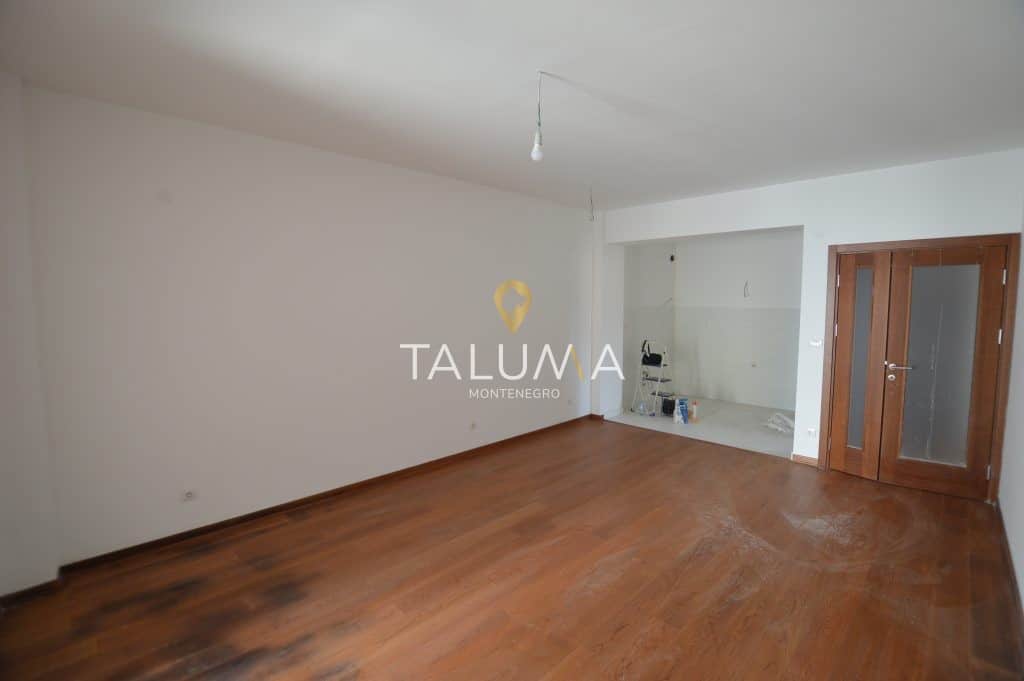 Prodaja, dvosoban stan, Momišići