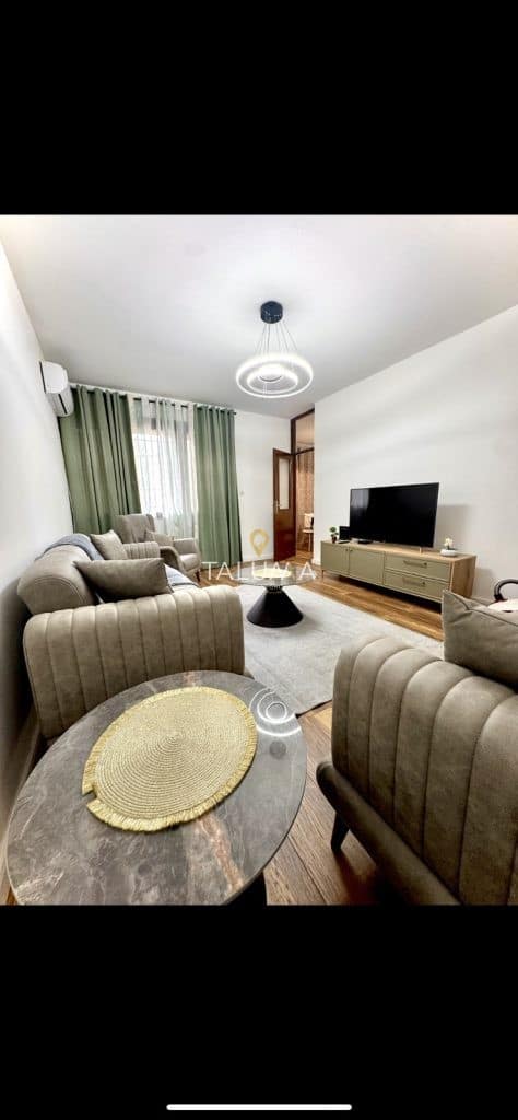 Izdavanje, trosoban stan, Tuški put