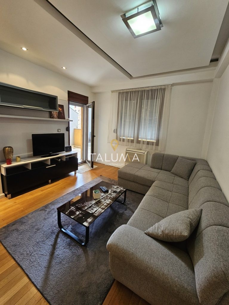 Izdavanje jednosoban Stari Aerodrom