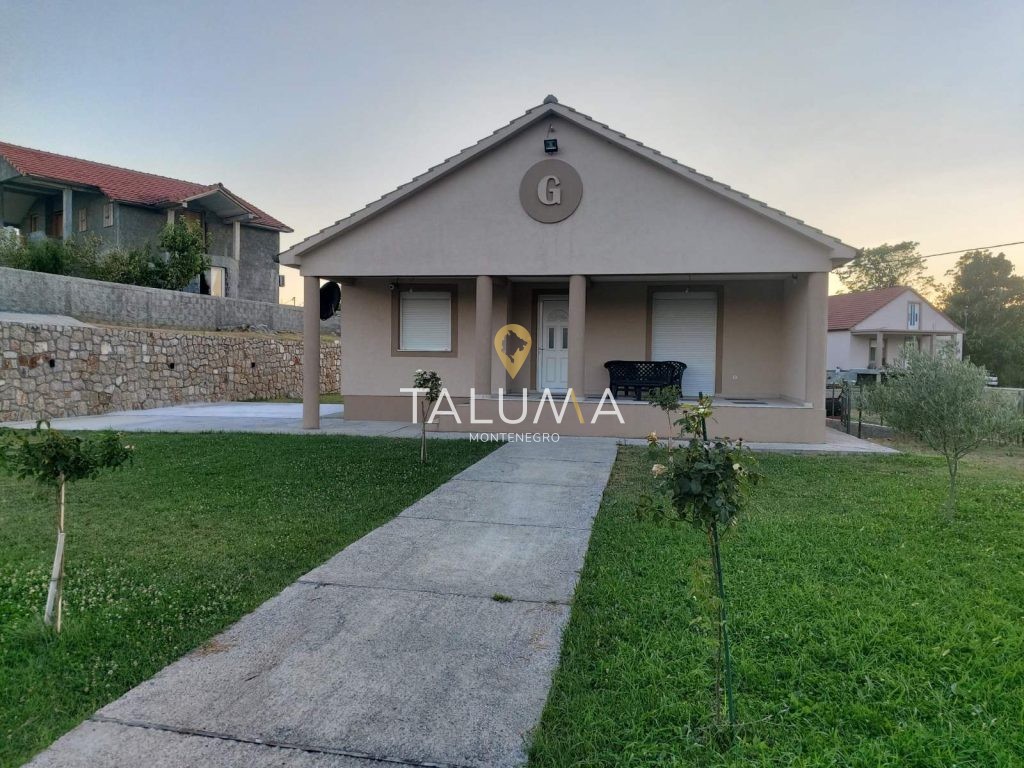 Izdavanje kuca Novo Selo