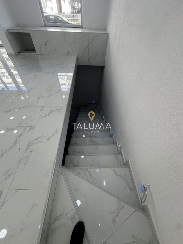 izdavanje poslovni Stari Aerodrom