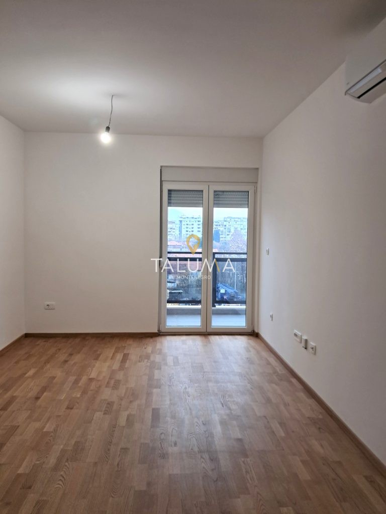 izdavanje jednosoban Pobrežje
