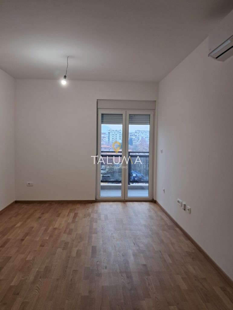 Izdavanje jednosoban Zabjelo