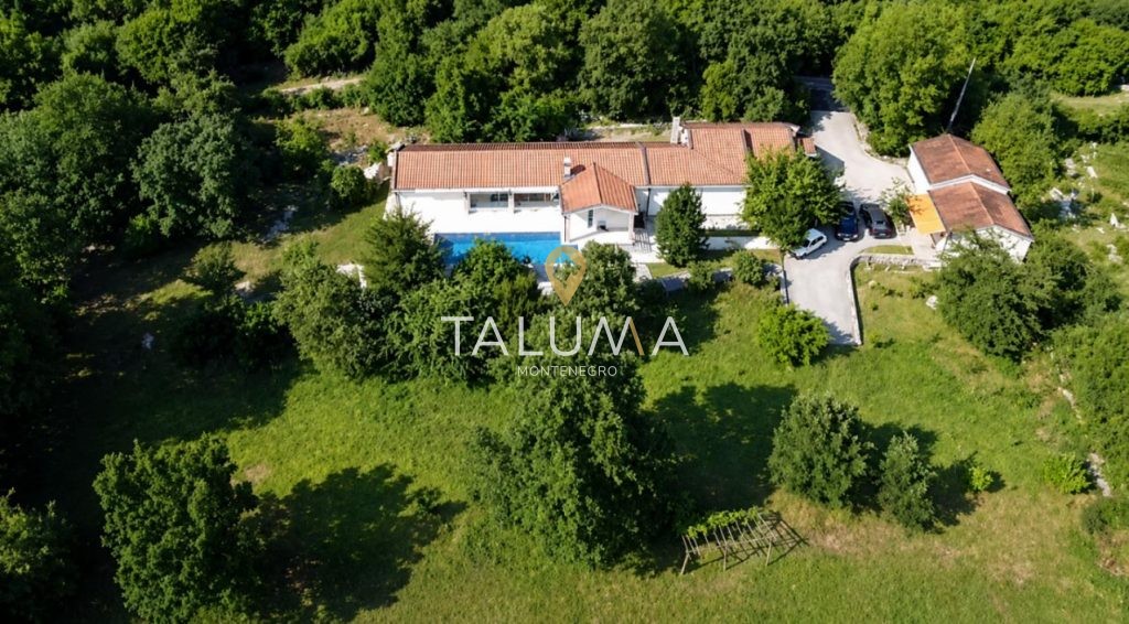 prodaja vila Orja Luka