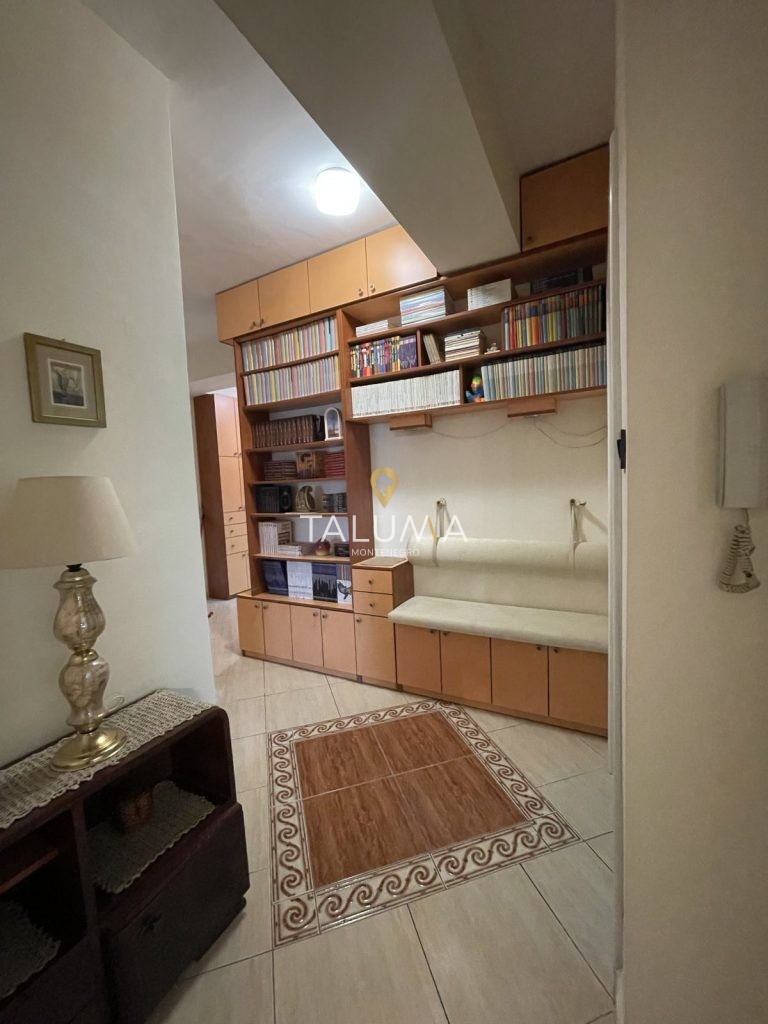 izdavanje dvosoban Centar