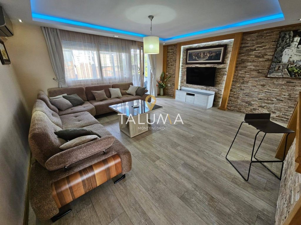 Izdavanje trosoban duplex Zabjelo