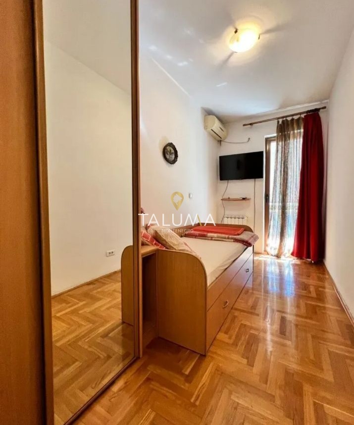 izdavanje dvosoban Preko Morače